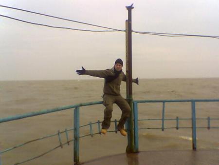 ba7r Kazwin
